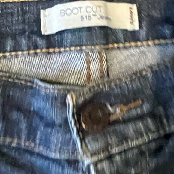 Levis jeans 515 women’s boot cut blue denim size 8 comfy, great for work school - Picture 5 of 6